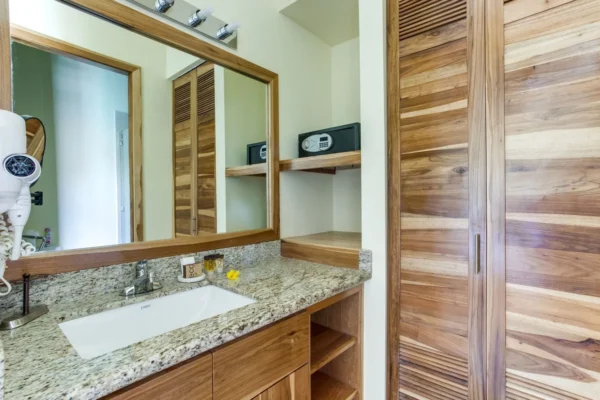 8A_bathroom-1920w 8A_bathroom-1920w